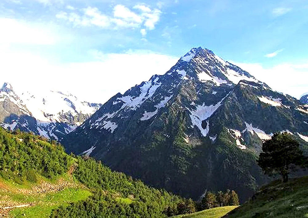 Berg Dschangitau