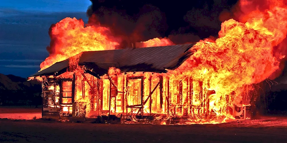 Brennendes Haus