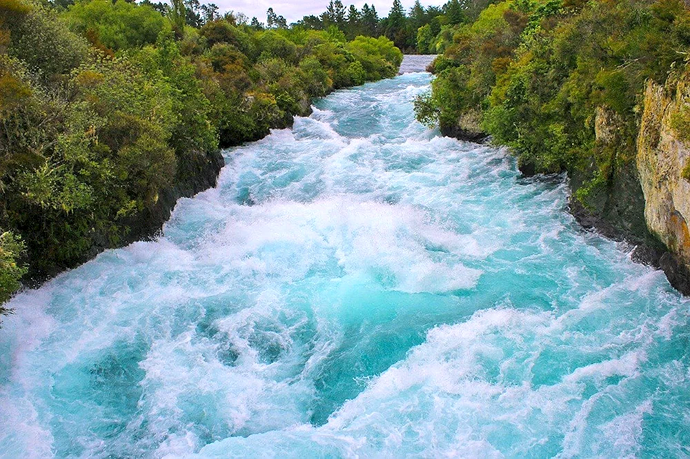 Bergfluss Sprudelnder Bach