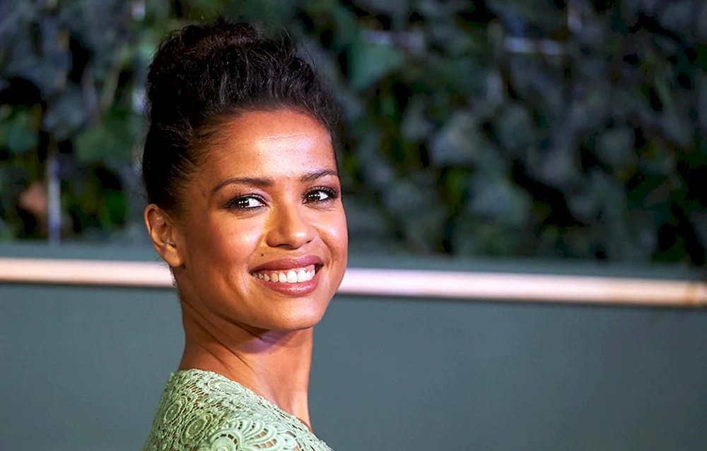 Gugu Mbatha-. RO Schauspielerin