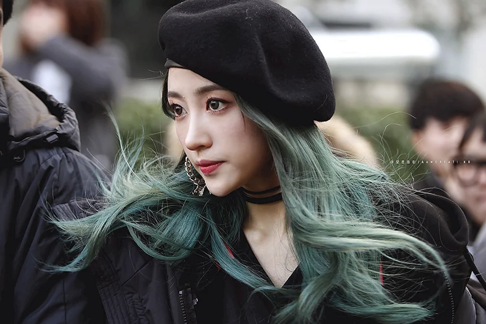 Hani EXID grünes Haar