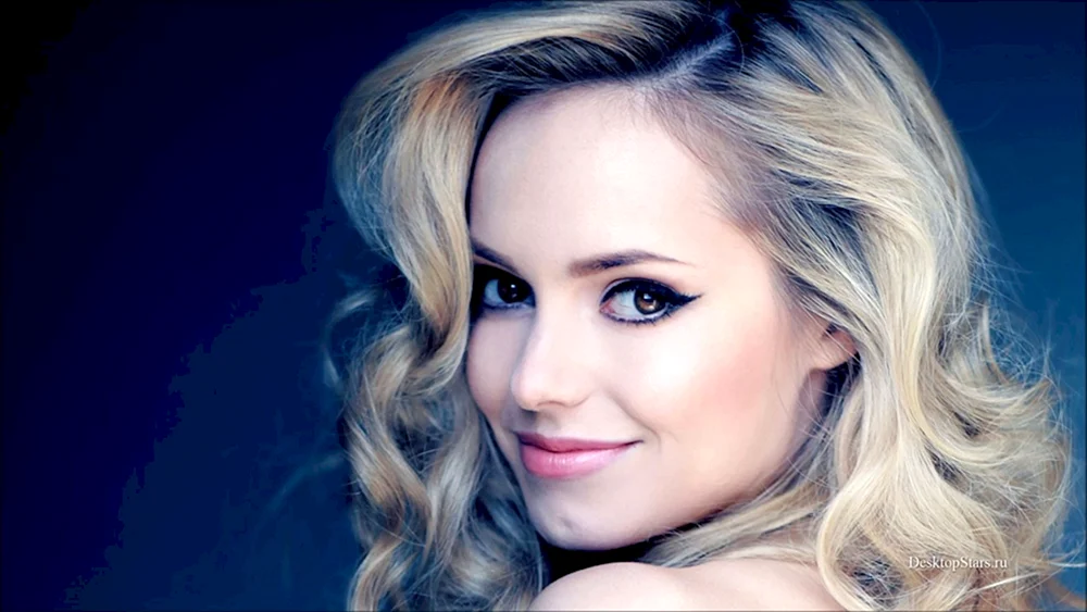 Hannah Tointon