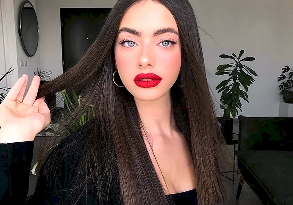 Yael Shelbia