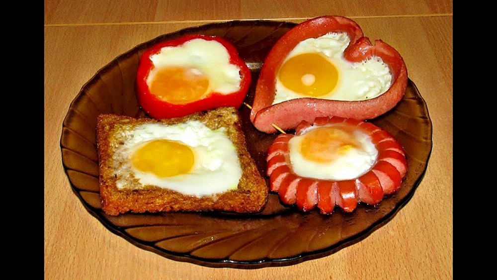 Eier gefüllt mit Lachs