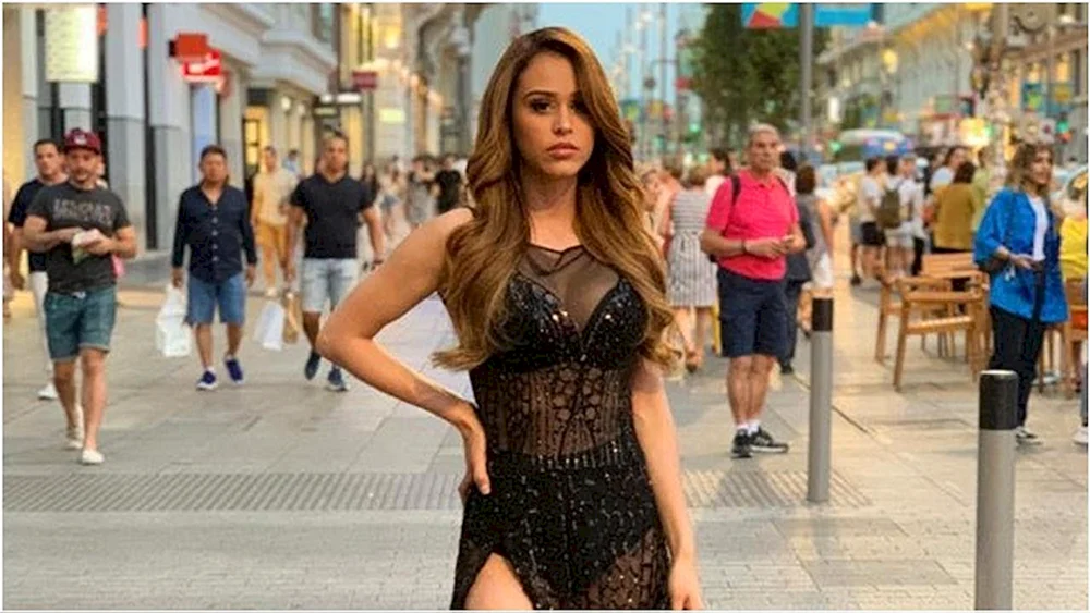 Yanet Garcia