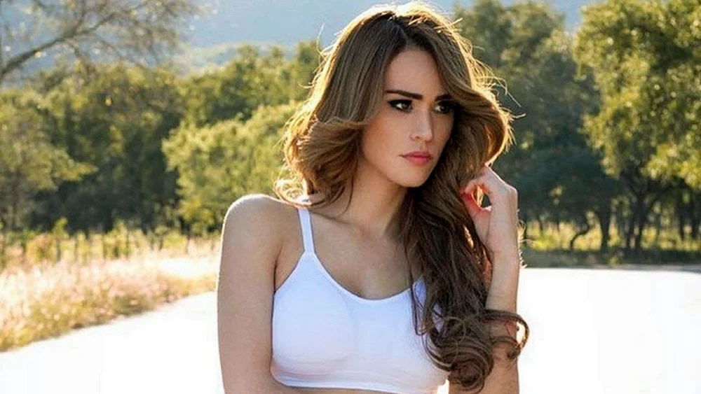 Yanet Garcia