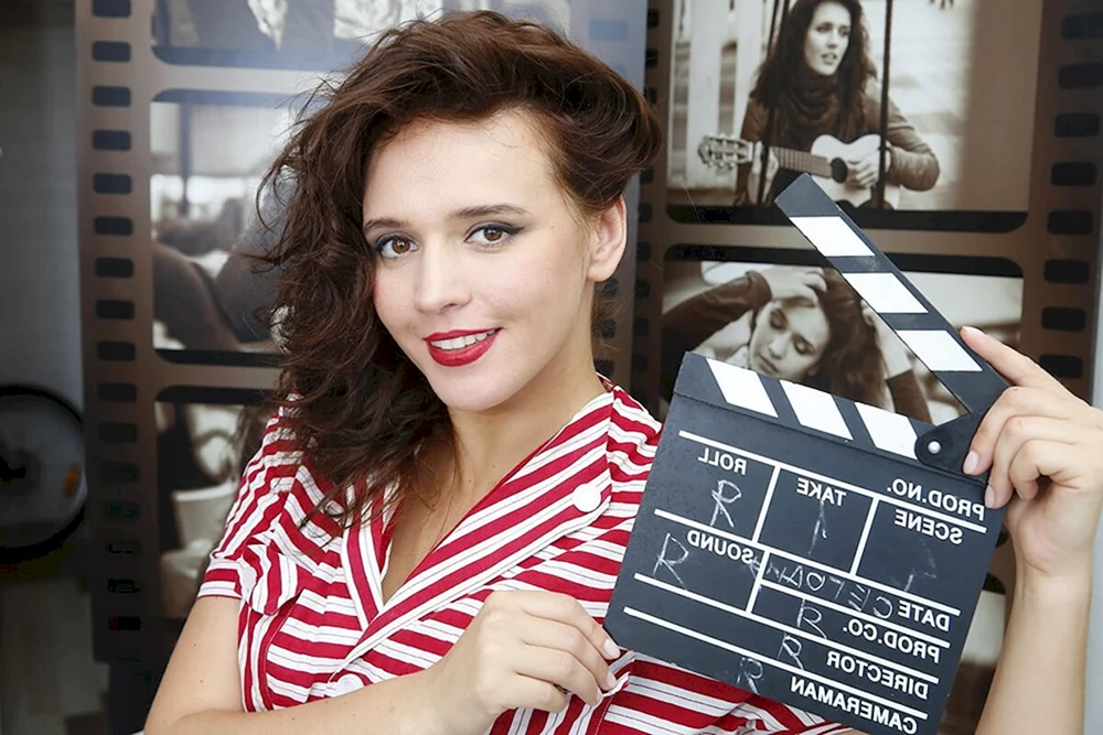 Yanina Melekhova Schauspielerin