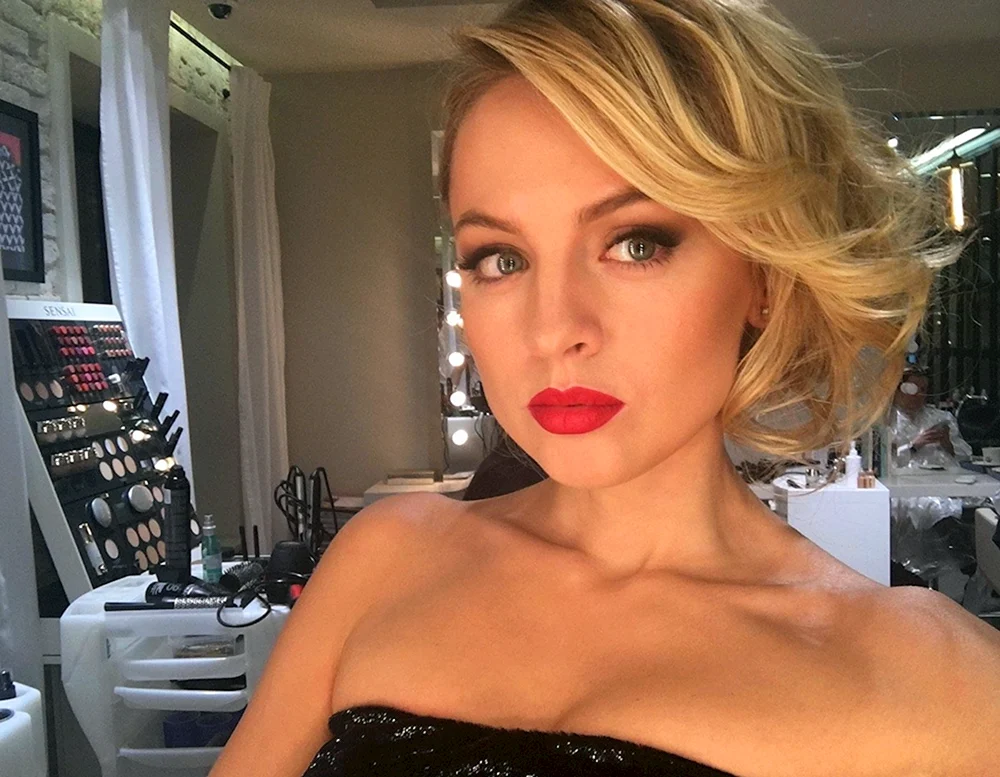 Yana Studilina