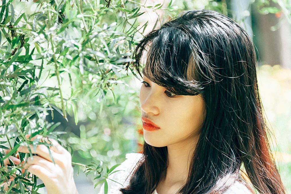 Japanische Frauen mit schwarzen Haaren