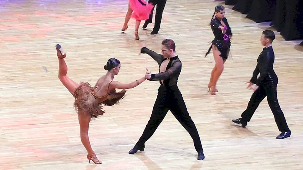 Yaroslava Danilenko Gesellschaftstanz
