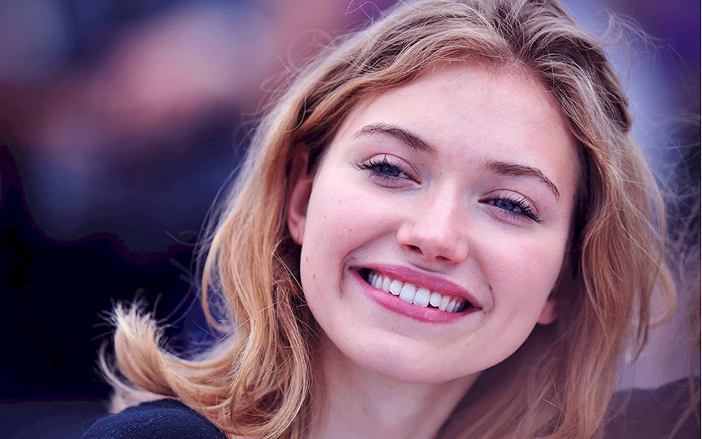 Imogen Poots 2020