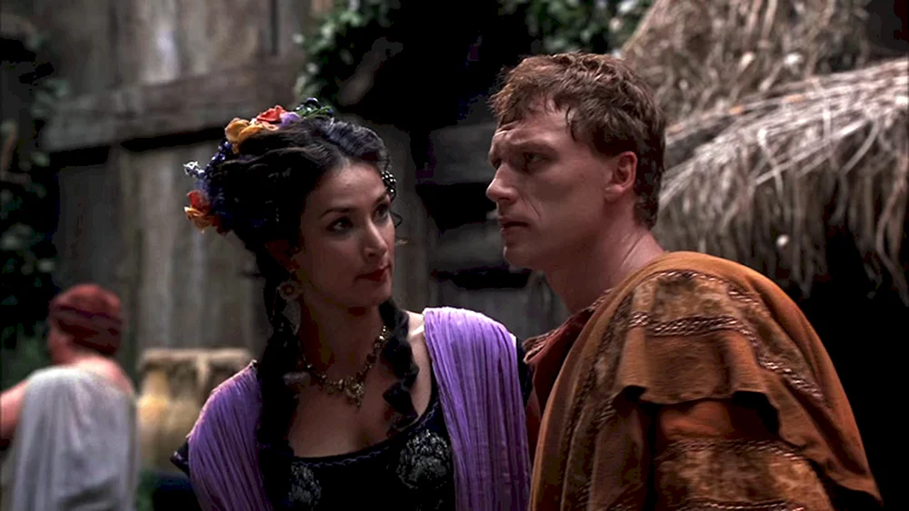Indira Varma Rom Niobe