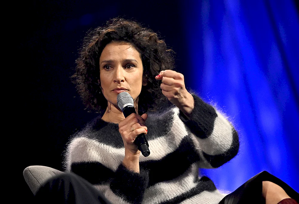 Indira Varma und ihre Eltern