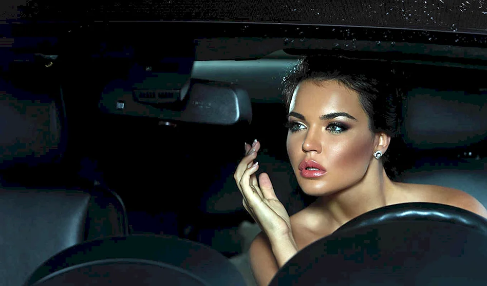 Inessa Tushkanova Model