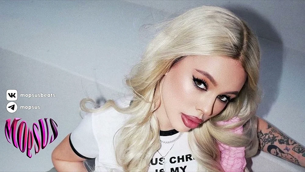 Instasamka blonde Foto