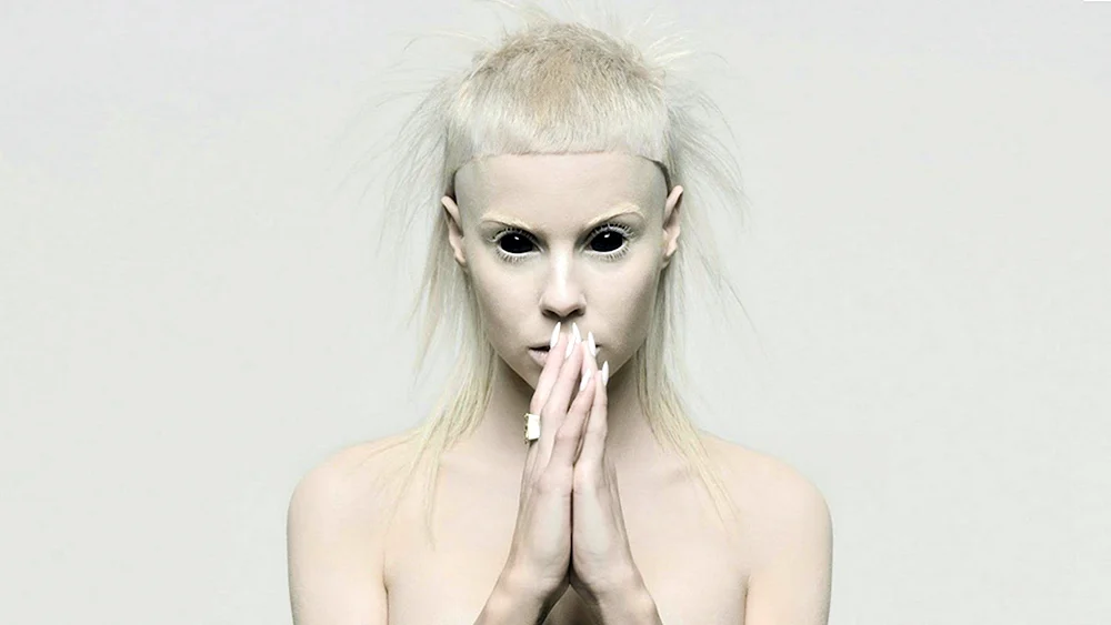 Yolandi Fisser
