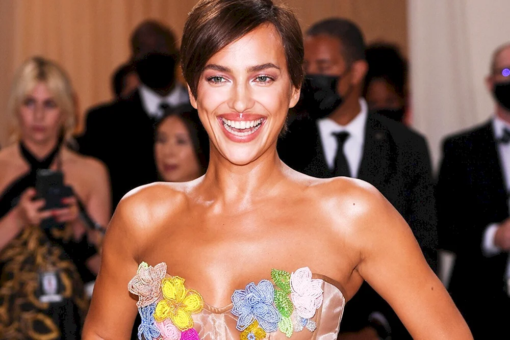 Irina Shayk Haarschnitt 2021