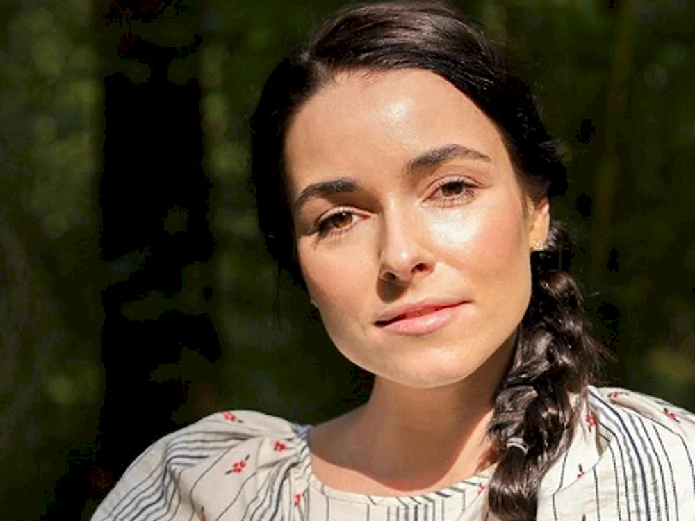 Twinkle Stories Irena im Badeanzug