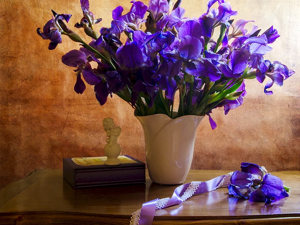 Iris und gelbe Tulpe Strauß Tulpe
