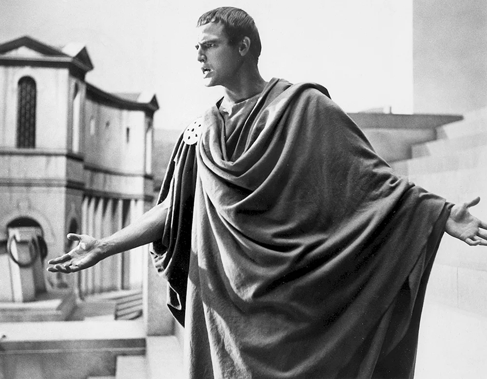 Gaius Julius Caesar Statue