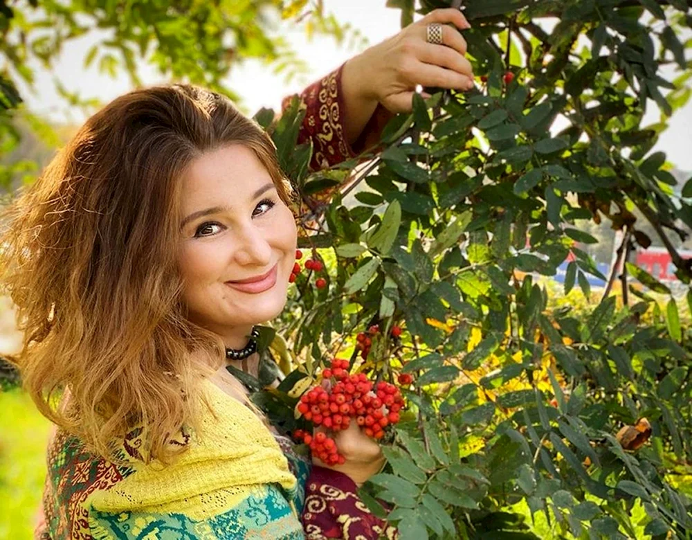 Yulia Kuvarzina Schauspielerin