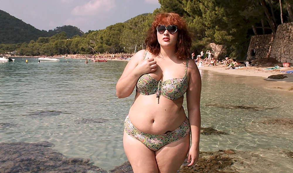 Yulia Kuvarzina Bikini