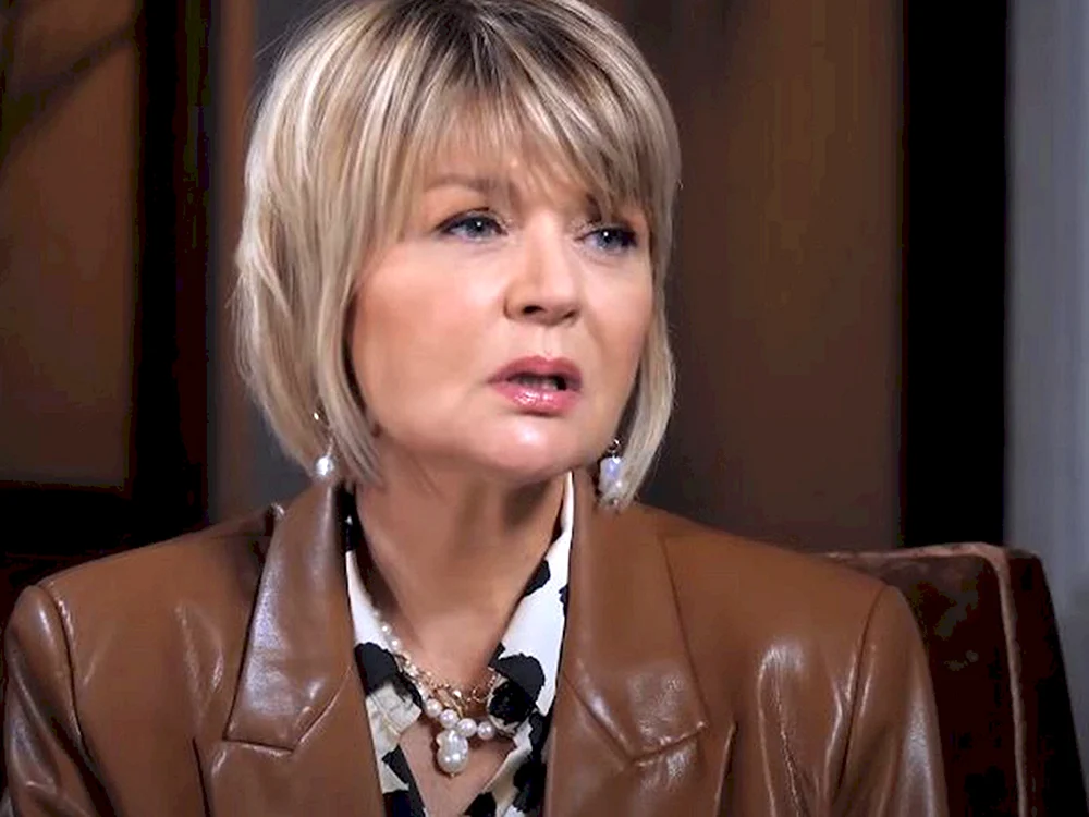 Julia Menshova 2022