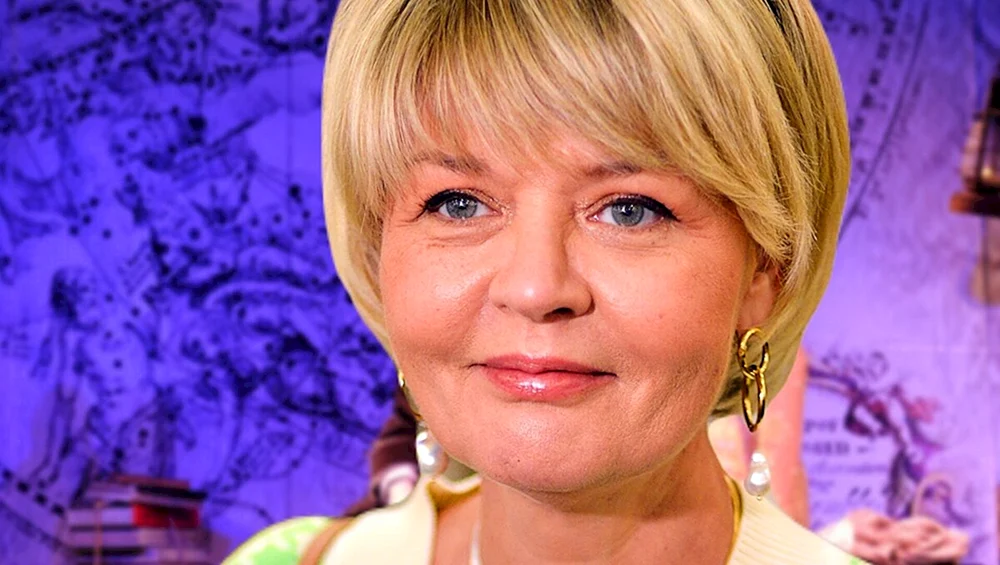 Julia Menshova Haarschnitt 2021