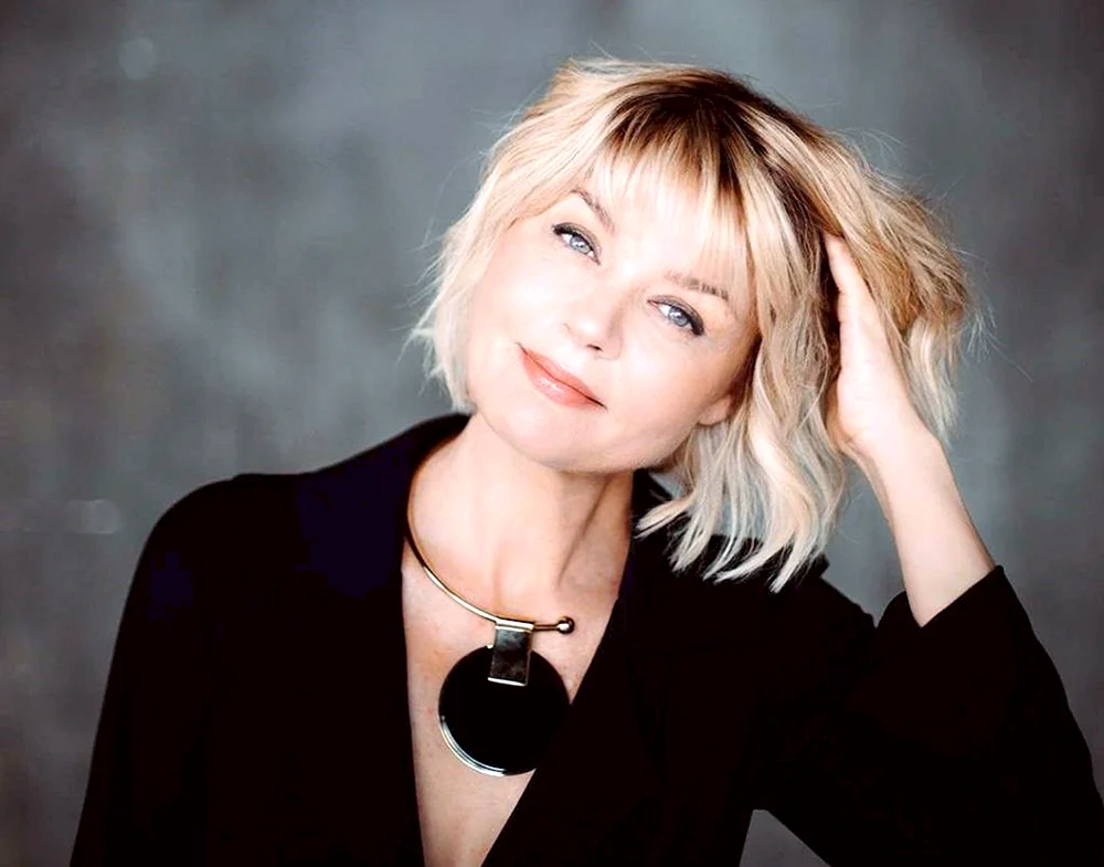 Yulia Menshova Schauspielerin