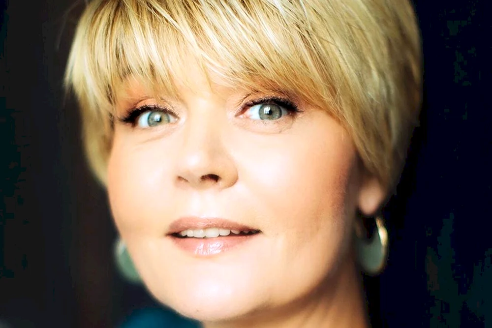 Julia Menshova Foto