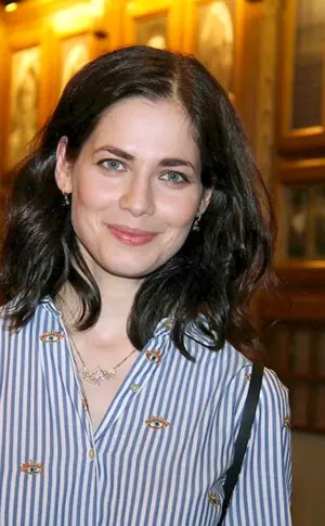 Yulia Snegir Schauspielerin