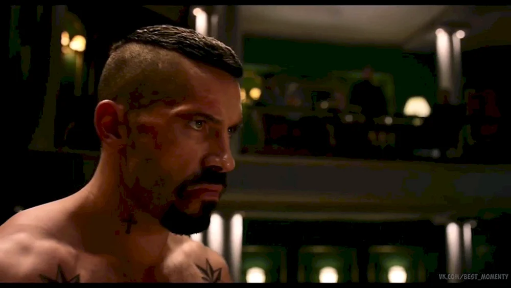 Scott Adkins Neosporimy