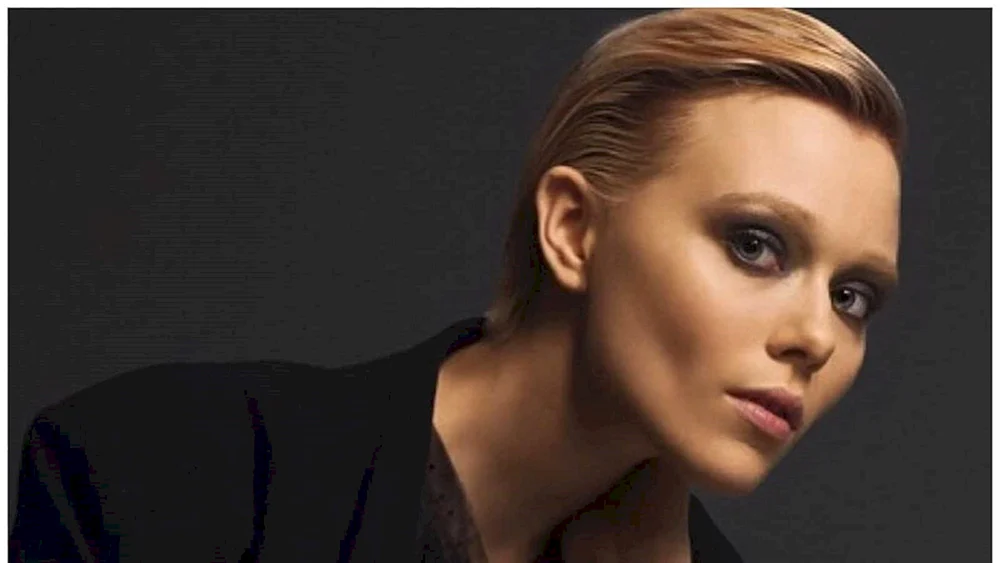 Ivanna Sakhno Schauspielerin