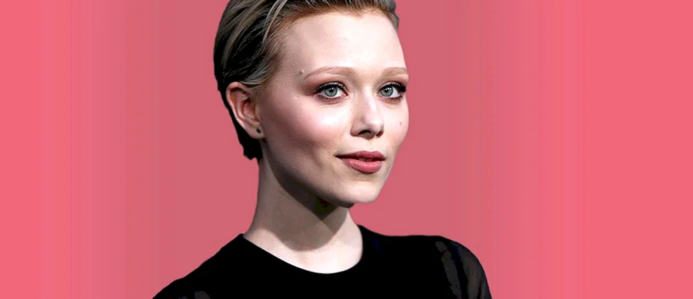 Ivanna Sakhno Schauspielerin
