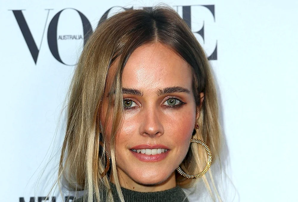 Isabel Lucas Foto