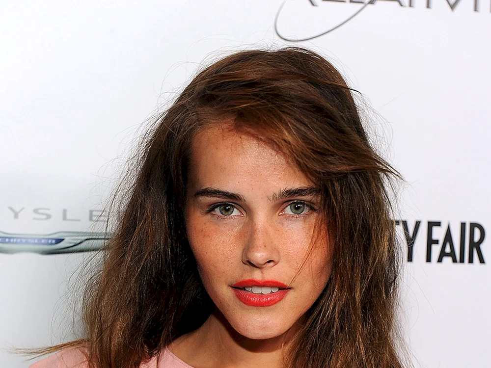 Isabel Lucas 2021