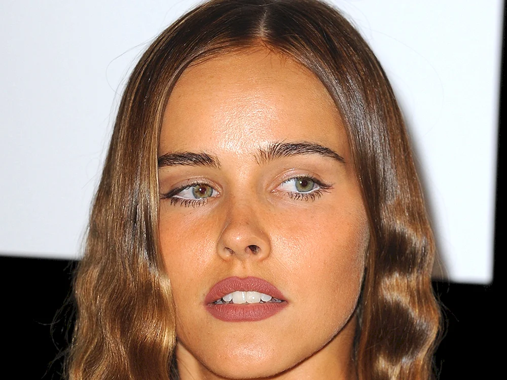 Isabel Lucas Isabel Lucas
