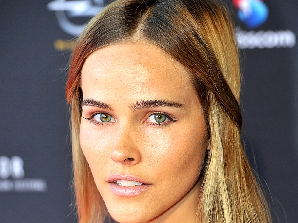 Isabel Lucas Isabel Lucas