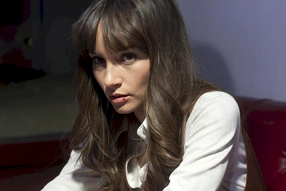 Jocelin Donahue.