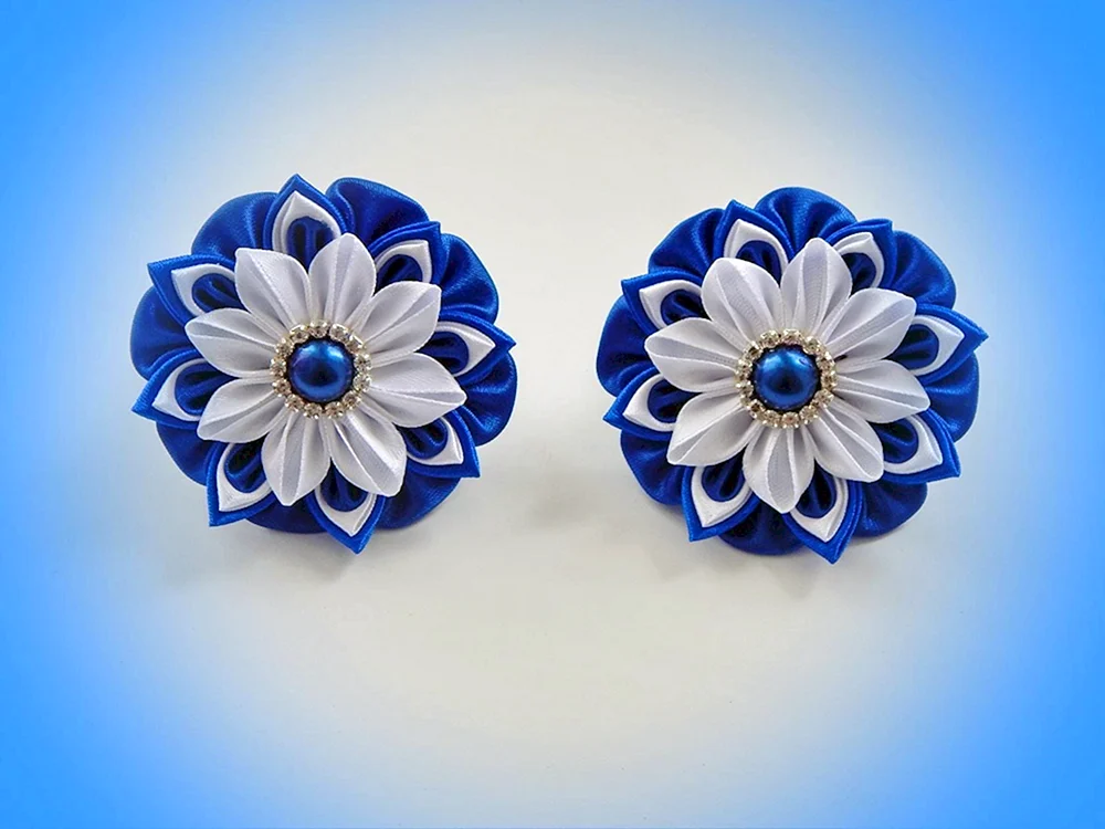 K Amelia petal kanzashi