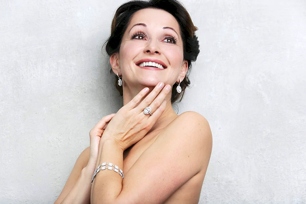 Kabo Olga Schauspielerin