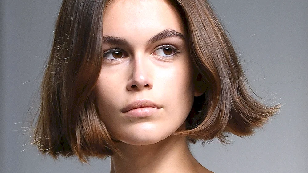 Kaya Gerber Bob