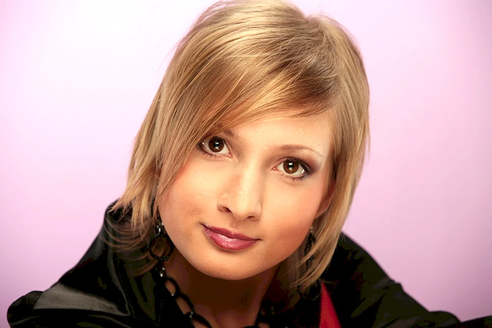 Asya Kazantseva
