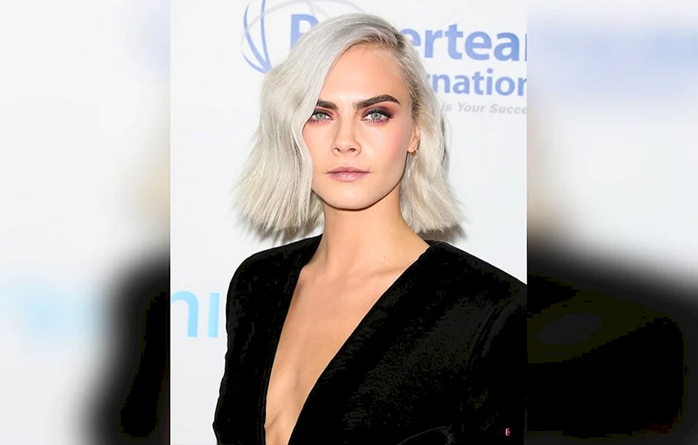 Pixie bob Haarschnitt blond