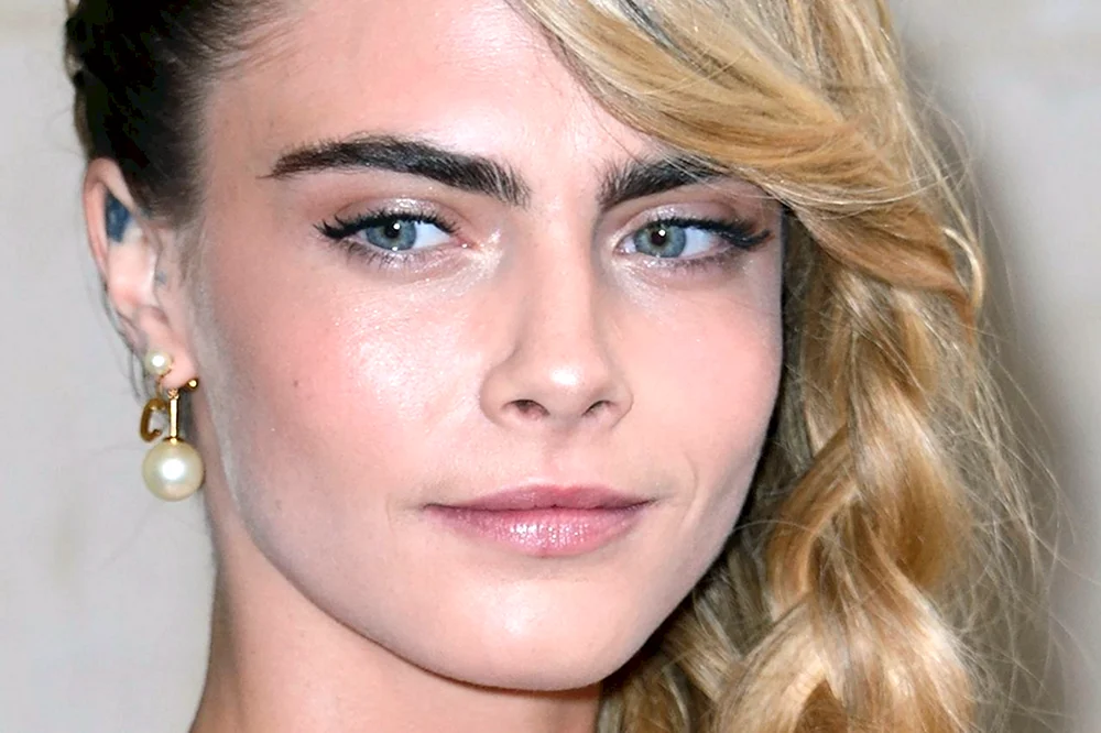 Cara Delevingne cara Delevingne