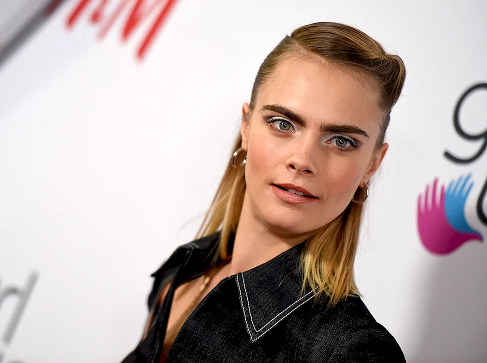 Cara Delevingne cara Delevingne