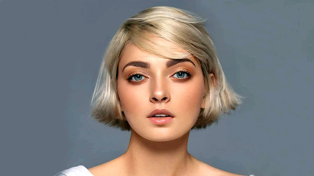 Paul Mitchell platinblond