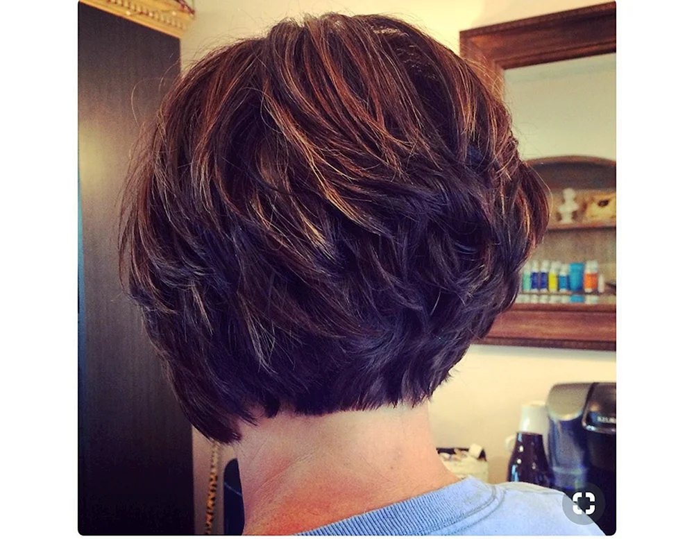 Mützenhaarschnitt lange Haare