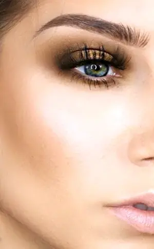 Braun-grüne Augen