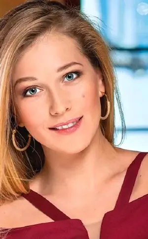 Karina Andolenko